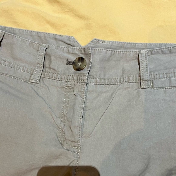 Ann Taylor Loft shorts 2 - Picture 3 of 4